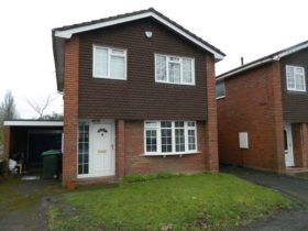 4 bedroom Detached t...